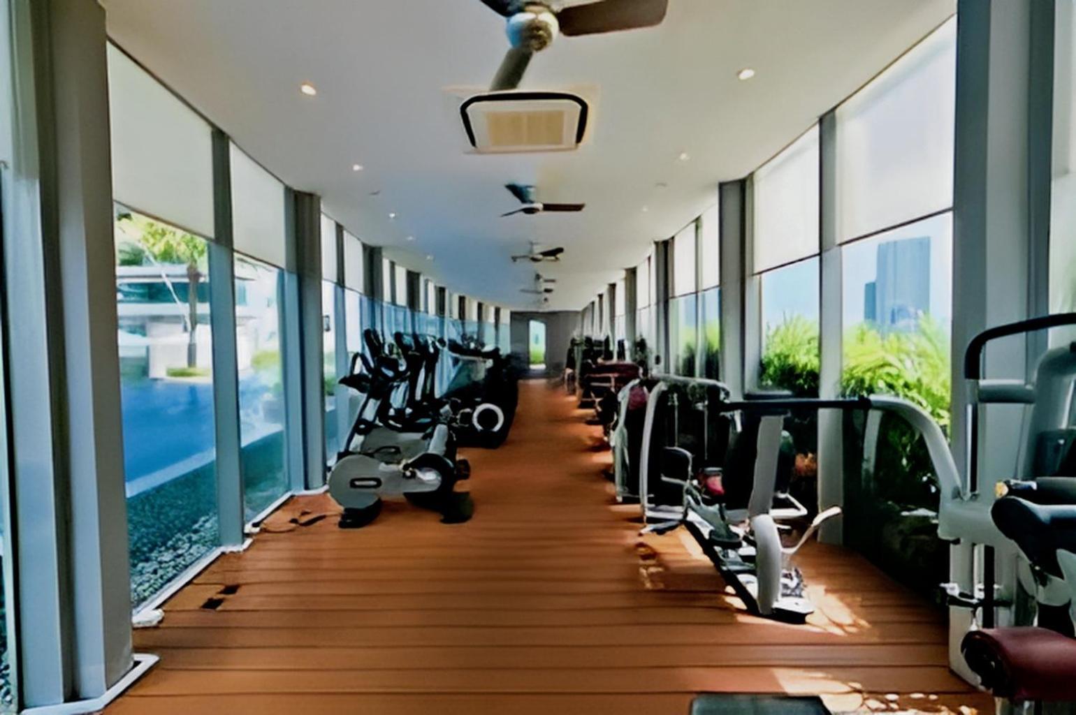 Vortex Hotel Suites Klcc At Kuala Lumpur City Center Экстерьер фото